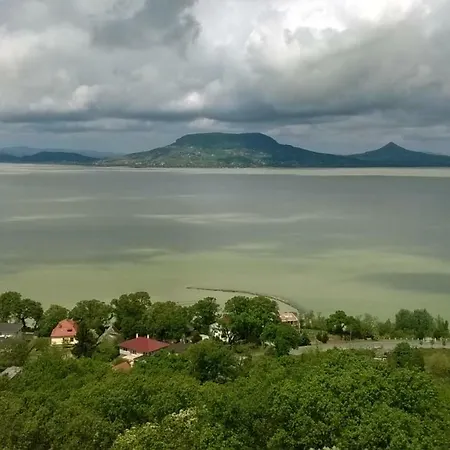 Lovely At Daire Balatonfenyves